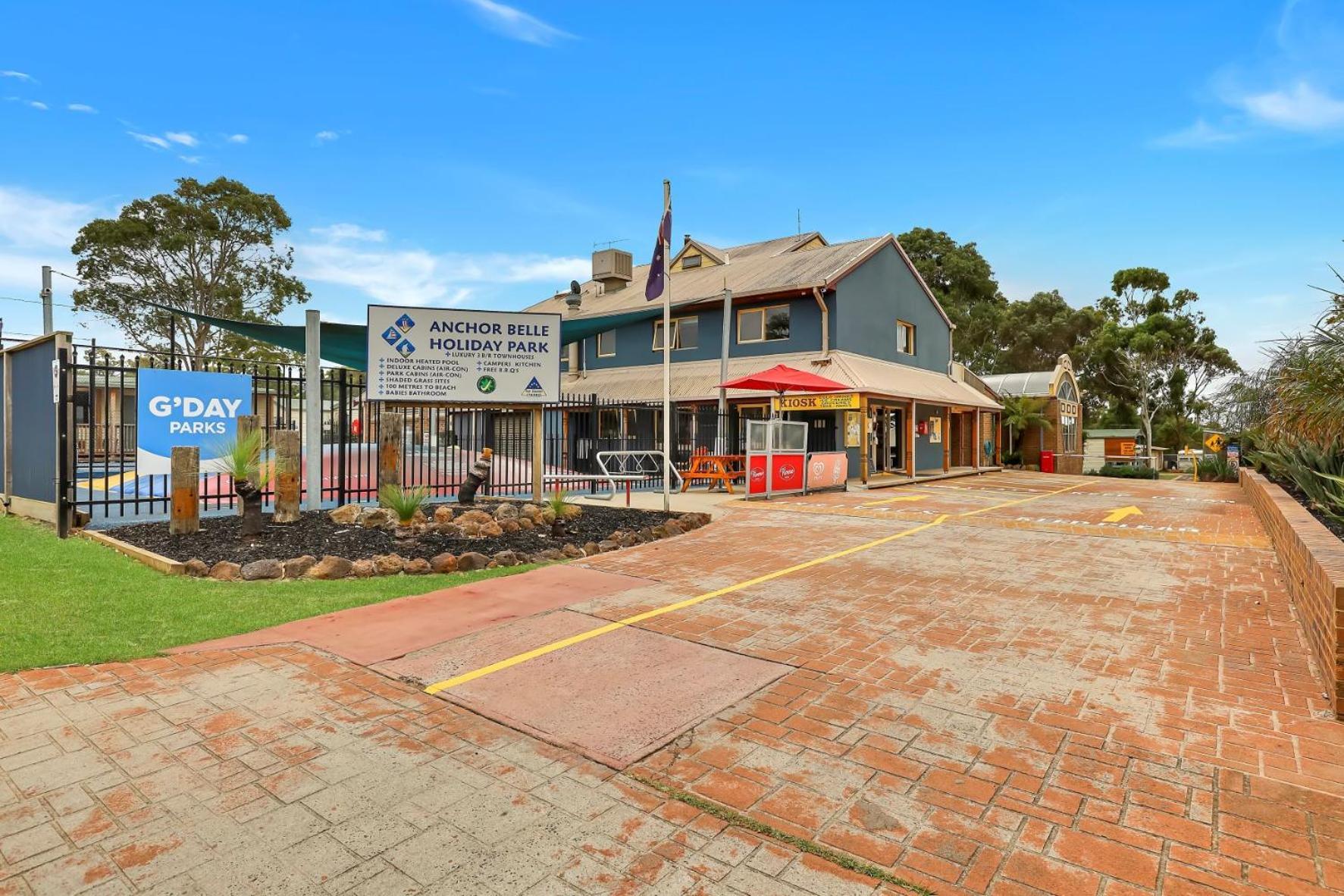 Anchor Belle Holiday Park Cowes Exterior photo